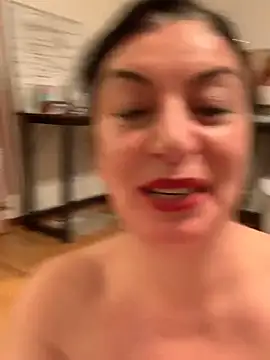 Lizzaa80 - 🌹Boobies out for 5 mins