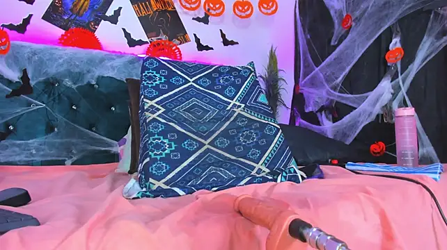 Roxanna_0 - Last Tipper gets 3 min FREE control!!🎁