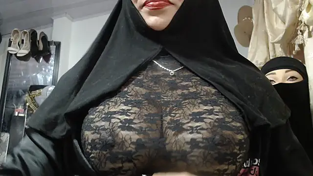 Nadia__abaud - PLAY MY HAIR PUSSY 🥵🥵🥵