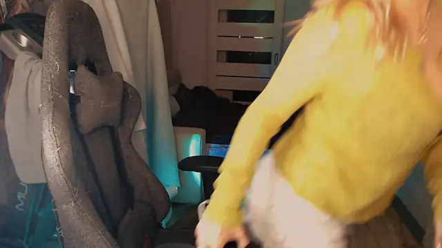 PDiddy_ - lick tits