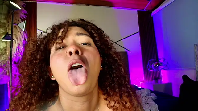 Rihanna_rose - doggy style + plug inn ass hole