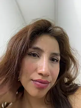 Naomiii__ - RIDE A DOG🔥🥵🫦🍑🍑