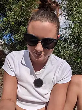 Samira-Summer - Fully naked Last Tipper gets Video