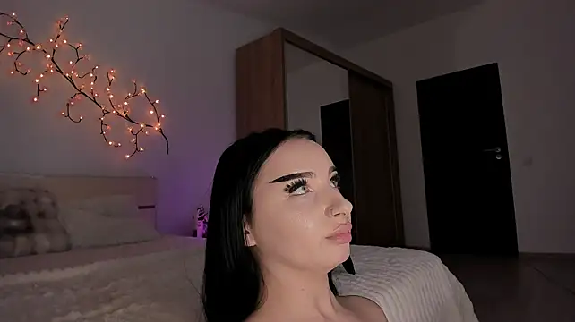 ScarlettJakobs - finger that pussy