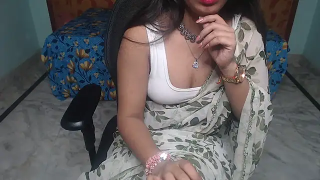 Deevisha-queen - Boobs show 3 min lush contrl last tipper