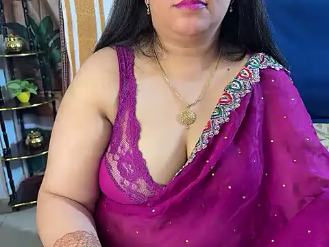 Curvy_Vincy4 - remove bra & 10 minute lush control