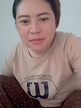 Yun_2006 - Giúp đỡ Em mùa hè nóng nực em cần ly tà