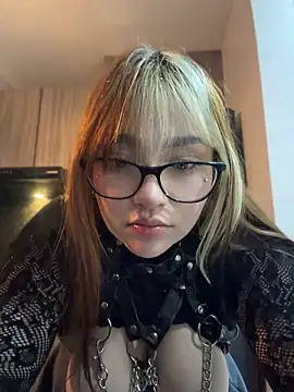 Daniela_ruizz - Big squirt in public