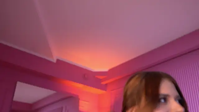 IvyVeil - 5 hard spanks in doggy