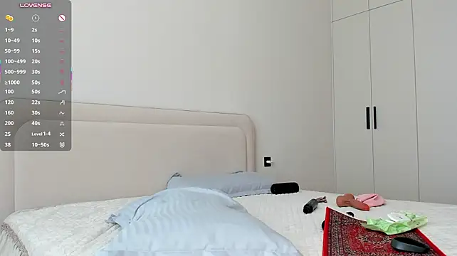 Wow_lina - fingering pussy