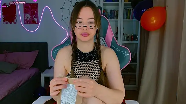 Eva_Allen - SQUIRT LIKE WATERFALL