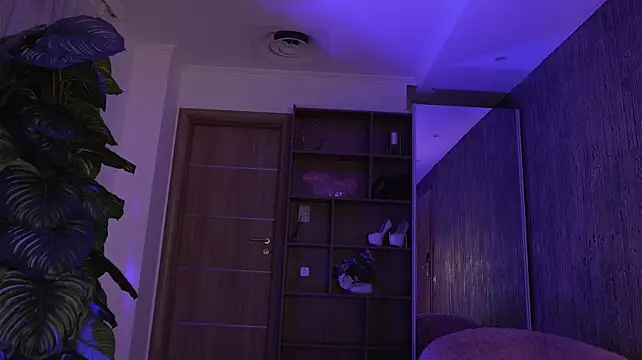 ArianaXO_ - Get This Pussy Wet And Ready!