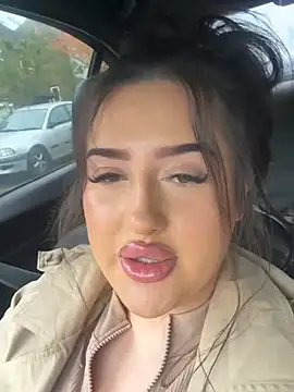 EmiliaLaurentt - Bubble butt vid LT 🍑
