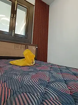 Cute_shreyaa - boob suck