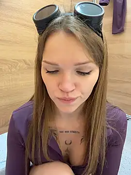 StreetSquirt - show pussy in panties in men’s wc
