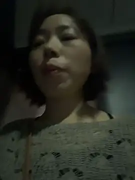 Yaoyao123_ - 精油抹胸抹小豆豆2分钟