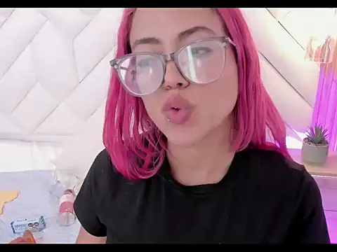 Keyla_Blaze - Doggy style + spread ass 🔥