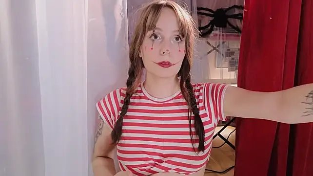 AdeleIvy - shake boobs in bra