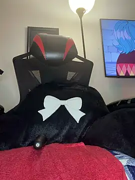 Ebony_Queeenx - Ride dildo + squirt x3