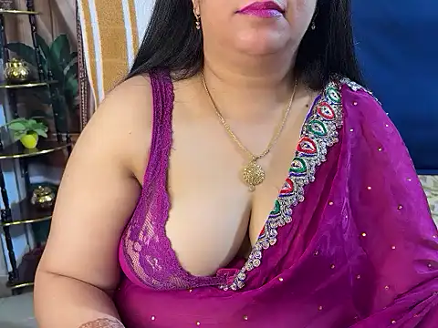 Curvy_Vincy4 - remove bra & 10 minute lush control
