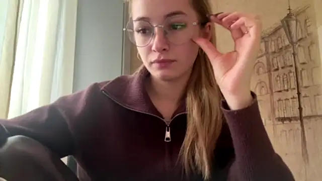 MarkitaHersch - Eye contact 🍑