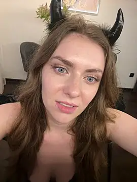 MariiD - 😈SQUIRT TIME
