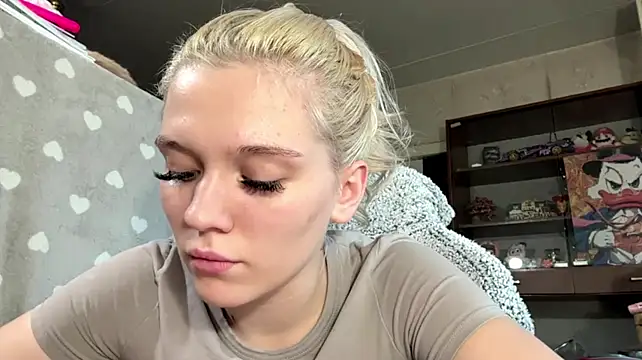 ChantellBuist - My sexy dance in shorts