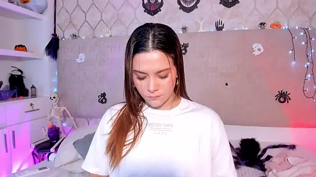 SaraAlvarezx - MAKE MY PUSSY CREAMY 😏💦