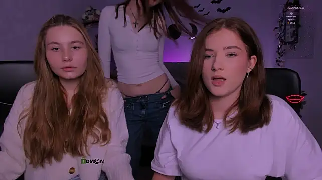 Hanna_kiss3 - spank her ass