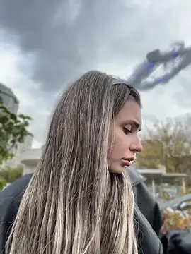SandraCarter - Show boobs in public