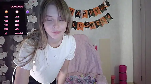 EmiliaMur_ - Take off panties