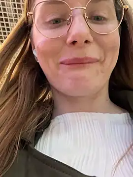 FReyja_44 - Pinch nipples