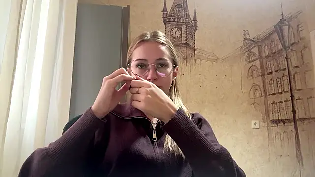MarkitaHersch - Eye contact 🍑