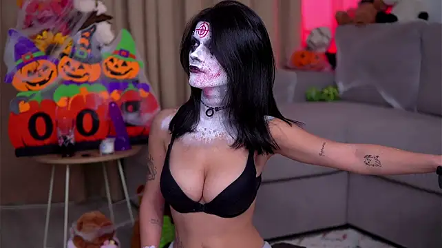 HotMollyX - Make me moan while you fuck me hard💦