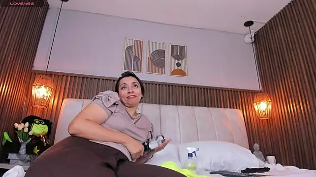 PerlaPreciosa - Fingers in my pussy:150