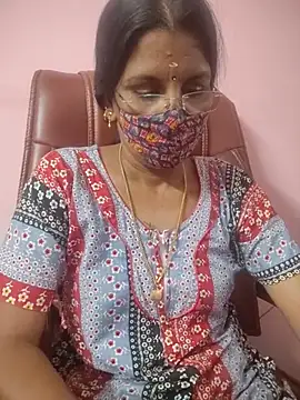 Tamil_peenqueen