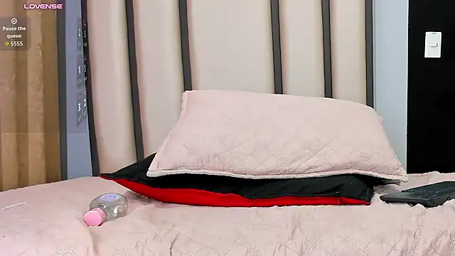 LauAllYours_ - bounce my breasts