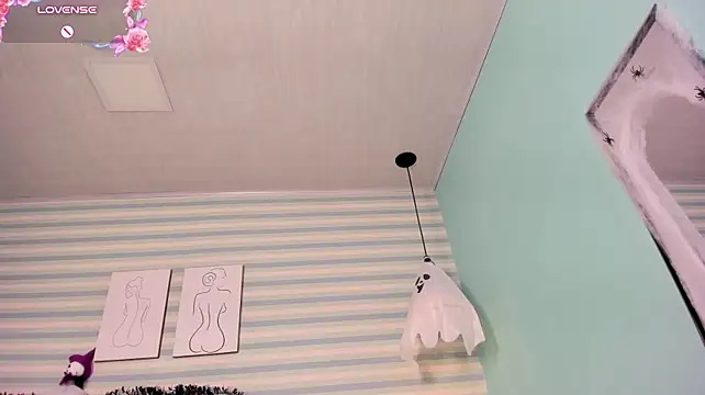 Goddess_kianna - pinch nipples🫧🦉