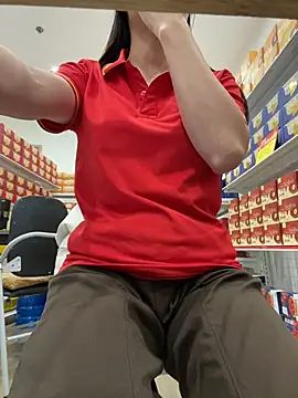 Sneaky_Cumshoot