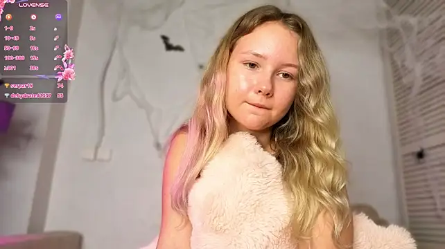 Queenneee - suck a dildo