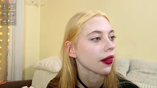 HarriettKitty - SWEET VAMPIRE ASS MASSAGE