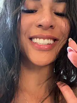 X-Maya-x - SHOW BOOBS ( MOSTRAR PEITOS )
