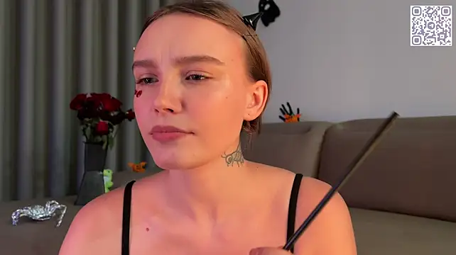 Lolatatee - Last tipper gets toy control 5 mins!