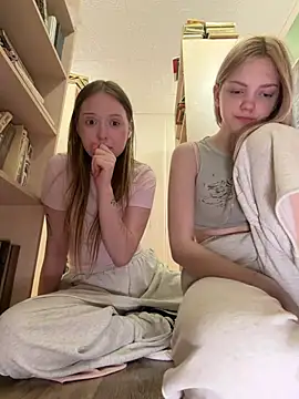 Elsawhere - Jenny hold LUSH TOY 1st time! be genlte