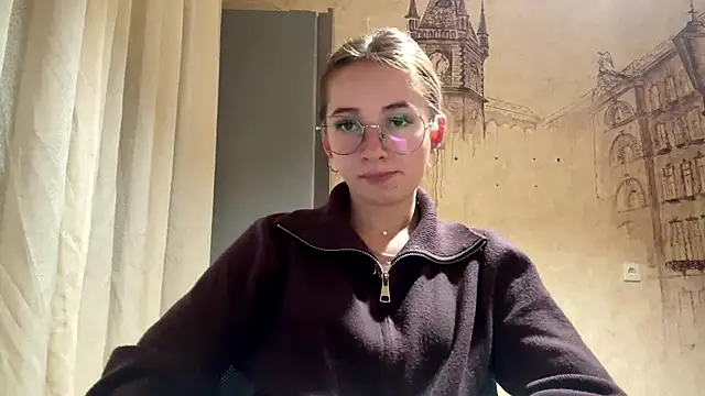 MarkitaHersch - Eye contact 🍑