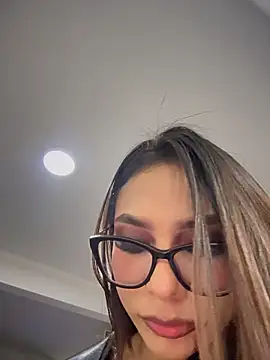 Amira_cute2 - Remove panties sussy 💮