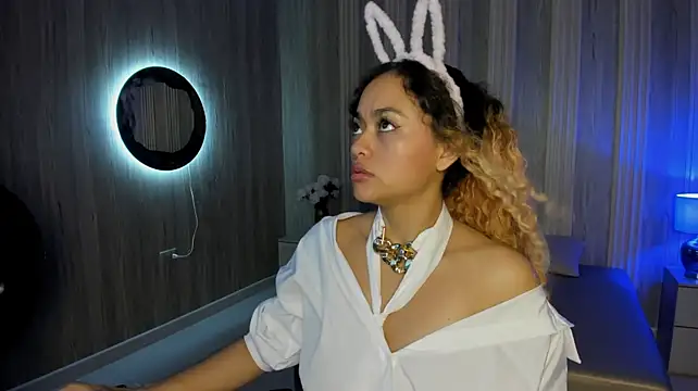 CurlyMamii - Spank ass! (x10) 🔥