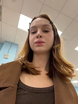 Outdorable - Lift up top&smear saliva on tits