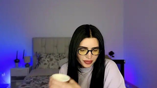 Little_miaa_ - I'll do something UNUSUAL.