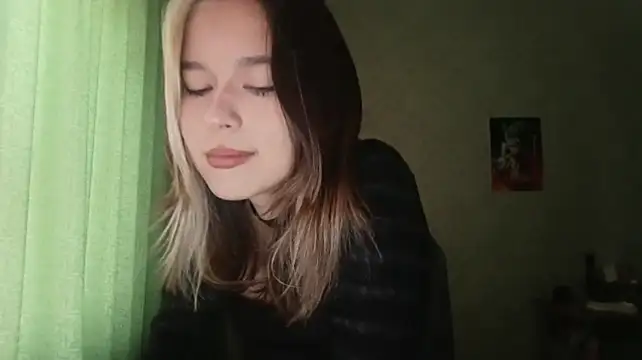 LediLison - kiss on the cam >_<💕